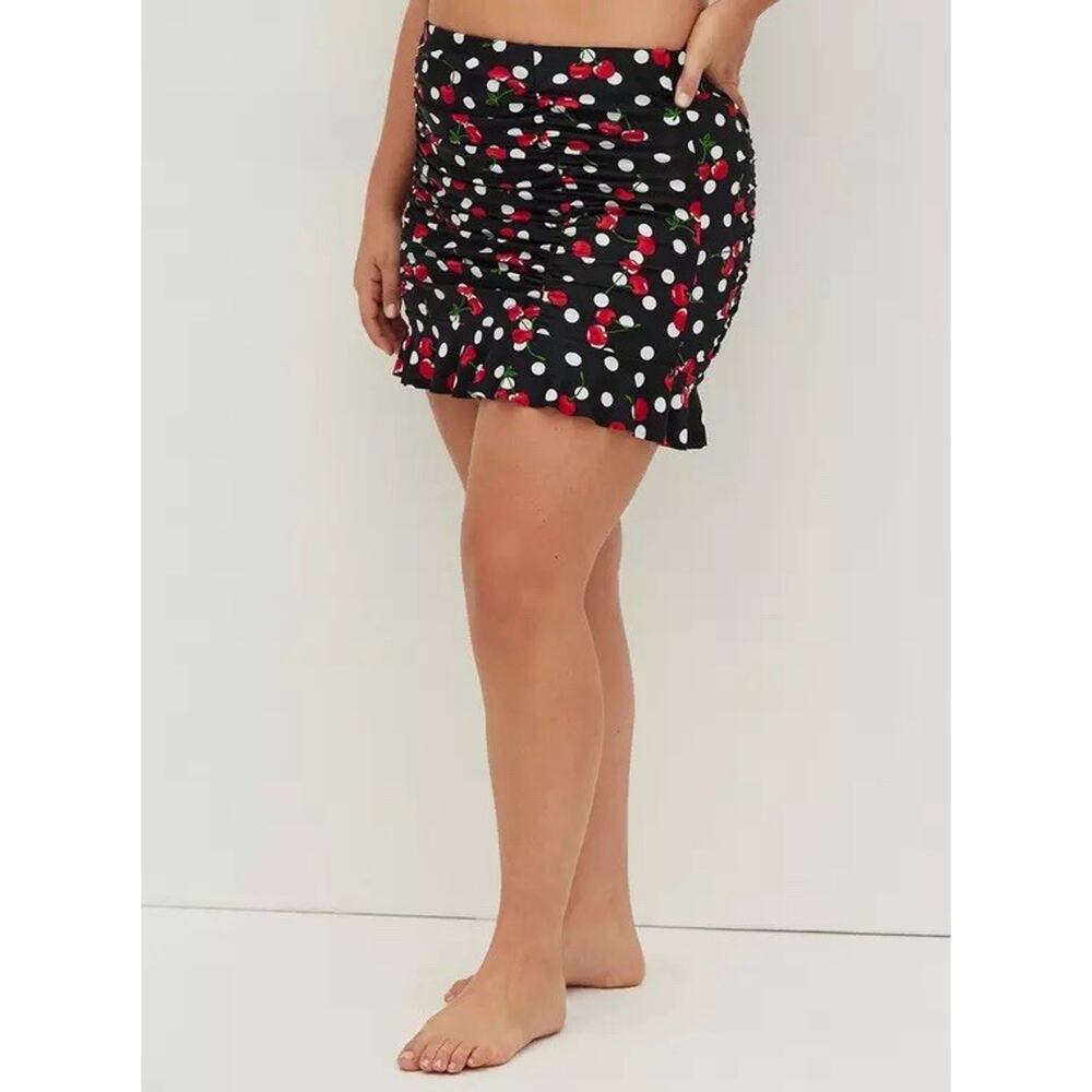 Torrid Plus Size 2 2X RETRO CHIC RUFFLE HEM SWIM SKIRT - CHERRIES PRINT